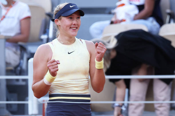 澳網(wǎng)場(chǎng)地對(duì)比賽速度和球員表現(xiàn)的影響分析