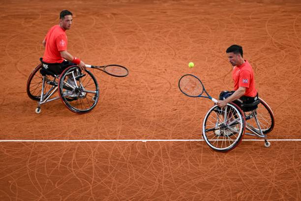 法網(wǎng)在線直播：紅土巔峰對(duì)決，納達(dá)爾能否再創(chuàng)輝煌？