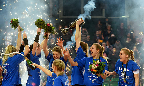 中國(guó)女排聯(lián)賽賽程公布，精彩對(duì)決不容錯(cuò)過(guò)！