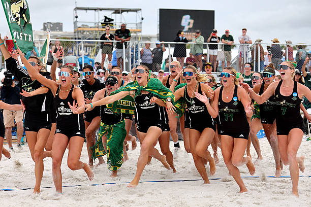 女排聯(lián)賽直播：中國(guó)女排強(qiáng)勢(shì)出擊，誰(shuí)與爭(zhēng)鋒？