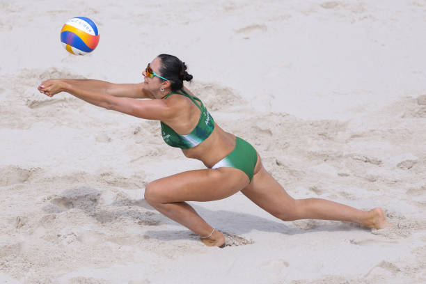 排球插上戰(zhàn)術(shù)詳解：三個(gè)關(guān)鍵步驟與實(shí)戰(zhàn)技巧