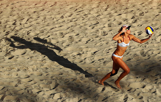 岡察洛娃最新動(dòng)態(tài)：俄羅斯女排巨星的賽場(chǎng)表現(xiàn)分析