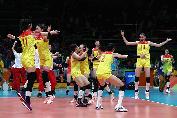 排球比賽中的中線規(guī)則：違例判罰對(duì)比賽結(jié)果的影響