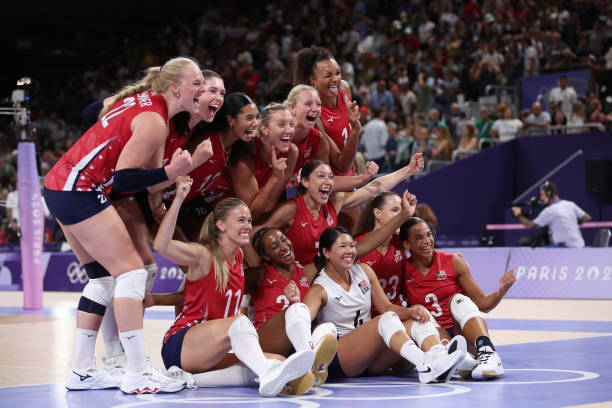 排球正面雙手墊球教學(xué)中的動(dòng)作細(xì)節(jié)與糾正策略