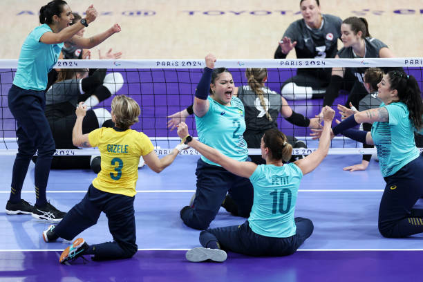 郎平國籍歸屬大揭秘：她如何平衡中美兩國的角色？