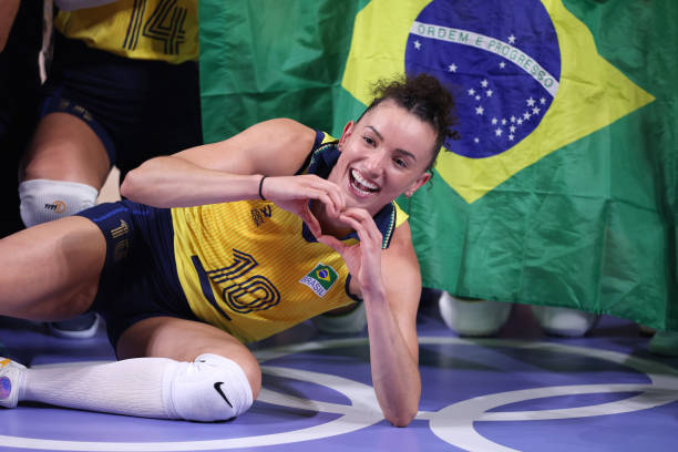 50個(gè)顛球技巧視頻：從基礎(chǔ)到高級(jí)，全面提升排球技術(shù)