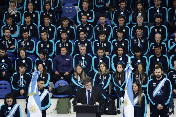 排球場(chǎng)地各區(qū)域尺寸的詳細(xì)圖解