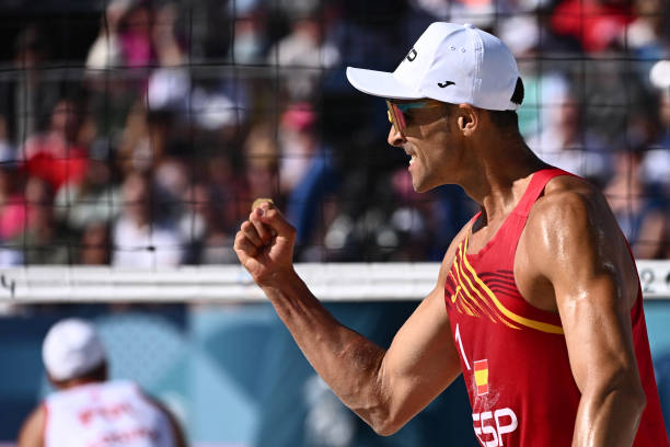 排球墊球入門(mén)：圖解基礎(chǔ)動(dòng)作與姿勢(shì)