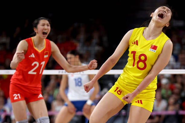 從岡察洛娃的腳看畢加索的戀足情結(jié)