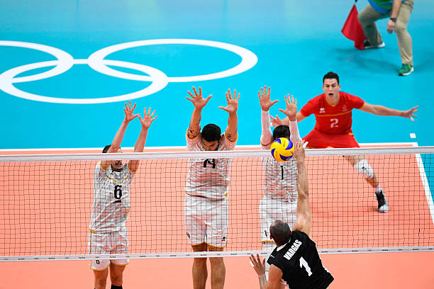 排球動作細節(jié)解析：適合初學者的墊球與發(fā)球訓練方法