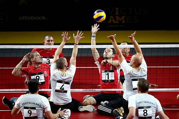 防守反擊時(shí)的排球站位策略