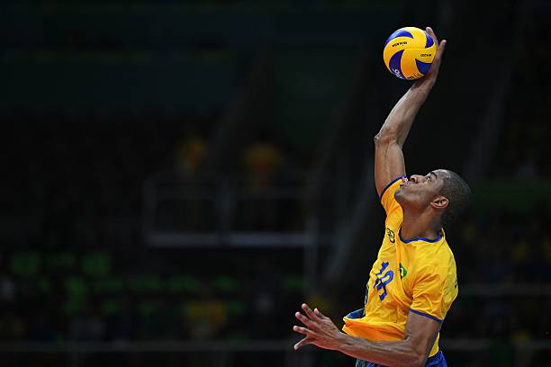 邊裁在排球比賽中的視線與判罰技巧