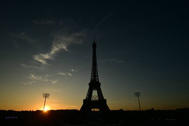 排球場(chǎng)地標(biāo)記與測(cè)量要點(diǎn)圖示