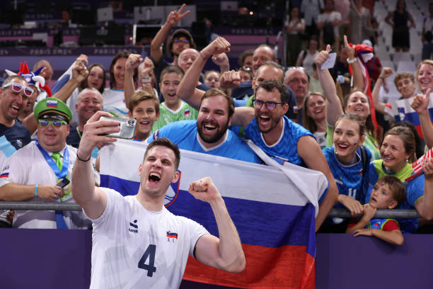 魚躍救球在排球中的技術(shù)分類解析