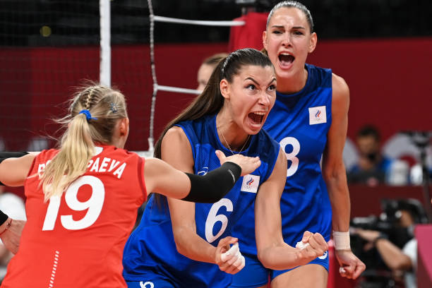 前排進(jìn)攻的戰(zhàn)術(shù)解析：如何有效突破對方防線？