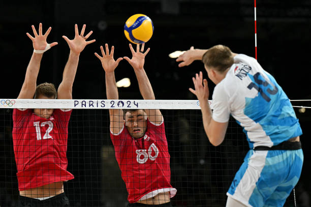 排球解說規(guī)則解析：從技術(shù)術(shù)語到戰(zhàn)術(shù)分析