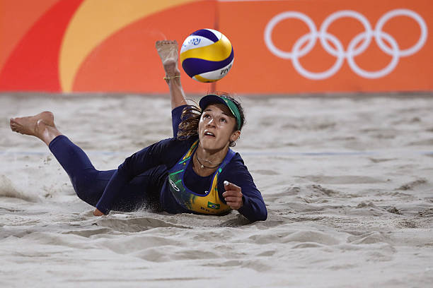 排球魚躍技術(shù)入門：從基礎(chǔ)動作到實戰(zhàn)應(yīng)用