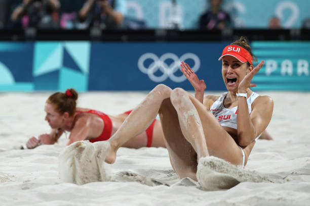 排球打法全解析:從零開始學(xué)會(huì)比賽技巧