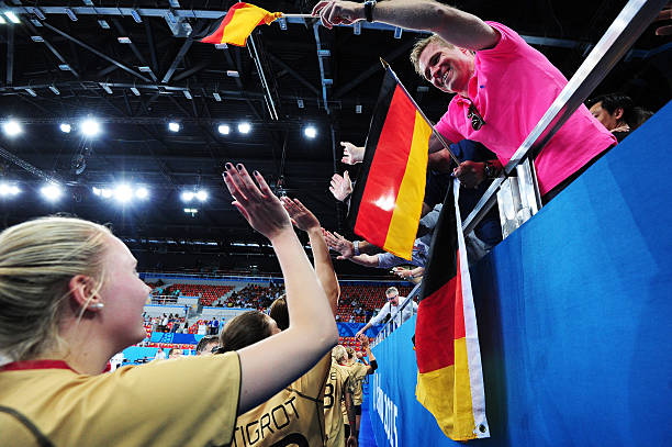 排球高手進(jìn)階：提升扣球、防守與團(tuán)隊協(xié)作技巧