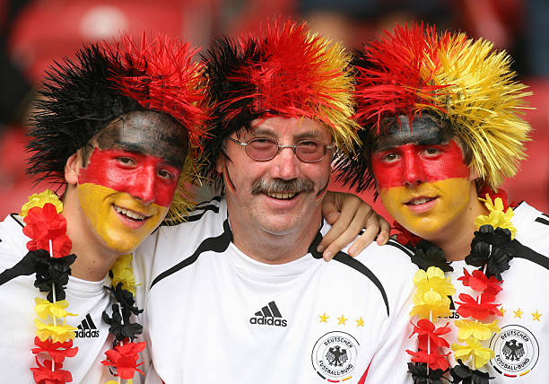 2002年韓日世界杯：米盧帶領(lǐng)中國(guó)隊(duì)的突破之旅