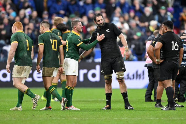 裁判爭議：VAR技術(shù)首次全面啟用，多場比賽判罰引熱議