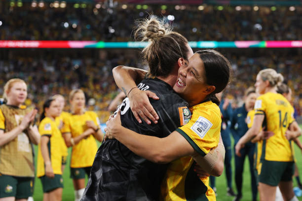 世界杯經(jīng)典對(duì)決：C羅戴帽，西班牙三度扳平