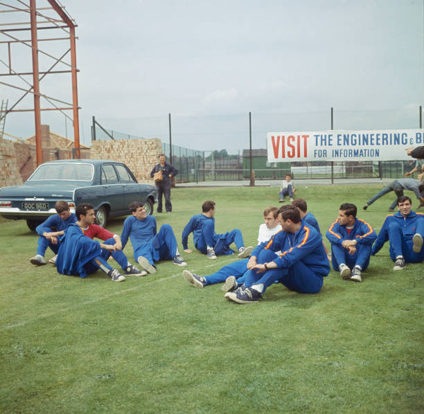 世界杯今日賽程必看：強(qiáng)隊(duì)爭(zhēng)冠之路的關(guān)鍵一步